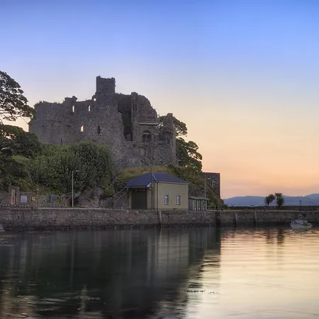 לינה וארוחת בוקר Walkers Nest